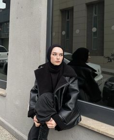 Muslim fashion Biker Jacket Outfit, Outfits Fo, Sister Outfits