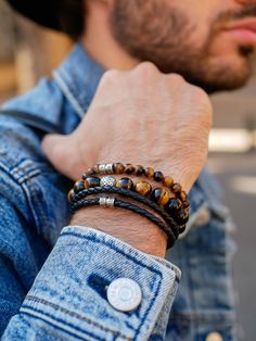 Cool Mens Bracelets, Men Stone Bracelet, Mens Bracelet Designs, Mens Jewerly, Mens Inspiration, Men's Bracelets, Diy For Men, Mens Accessories Fashion, Stone Bracelet