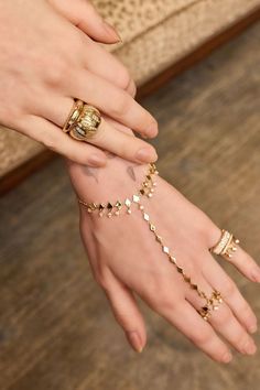 Jewelry Designer Aesthetic, Indian Jewelry Photoshoot, Hand Accessories Aesthetic, Haath Phool Jewellery, Stylish Rings For Women, Indian Hand Jewelry, Flat Jewelry, Summer Choker, Ethereal Jewelry