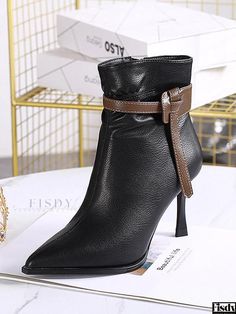 Fisdy - Exquisite Womens Ankle Boots: PU Leather, Pointed Toe, and Stiletto Heel Boots Heel, Modern Shoes, Womens Stilettos, Heel Ankle Boots, Estilo Chic, Martin Boots, Womens Ankle Boots, Heeled Ankle Boots, Couture Collection