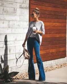 Stevie Bell, Bell Bottom Jeans Outfit, High Waisted Jeans Outfit, Outfit Winter, Mode Inspiration, Fall Wardrobe