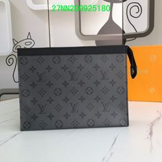 Size: 26cm*20cm*5cm It comes with Dust box, Care manual, Tag, and Paper bag. Chanel Wallet, Debit Cards, New Handbags, Bags Shoes, Crossbody Shoulder Bag, Tracking Number, Paper Bag, Dust Bag, Things To Come