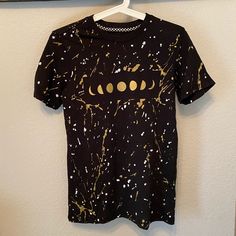 Boys T-Shirt Size L, Art Class Black And Gold Splatter Design. 60% Cotton 40% Polyester. Never Worn Black Cotton T-shirt With Paint Splatter, Graphic Tee With Moon Print For Streetwear, Unisex Black T-shirt With Front Print, Artsy Black Crew Neck T-shirt, Short Sleeve Graphic Tee With Paint Splatter, Graphic Tee With Paint Splatter And Crew Neck, Paint Splatter Graphic Tee With Crew Neck, Graphic Tee With Paint Splatter For Streetwear, Graphic Tee With Paint Splatter And Short Sleeves