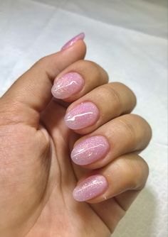 Light Pink Sparkles Nails, Nude Pink Sparkle Nails, Pink Nails Sns, Glitter Pink French Tip Nails, Pink Design Nails, Glittery Pink Nails, Simple Pink Nails, Pink Nails Glitter, Pink Sparkle Nails