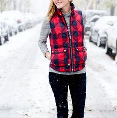 Brand: J. Crew Features: Buffalo Check, Full Zippered Front, Storm Collar, 2 Pockets, Gold Tone Snaps & Zipper, Lined, Sustainable Size: Xs Fabric: 100% Polyester, 70% Down Filled, 30% Waterfowl Feathers Condition: New Without Tags, Pre-Owned, See All Photos For Measurements Plaid Vest Outfit, Duck Boots Outfit, Buffalo Plaid Vest, Vest Outfit, Boating Outfit, Plaid Vest, Duck Boots, New Classic, Boots Outfit