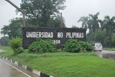 there is a large sign on the side of the road that says undersidding pilipas