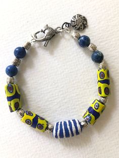 Colorful Bracelet, African Trade Beads, Bracelet Ideas, Trade Beads, Beads Bracelet, Beaded Bracelets, Beads