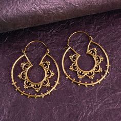 A Pair of Vintage Filigree Plug Hoop Statement Earring, 9k Gold Earrings Portuguese Filigree 9k Gold Women Queen We provide the Excellent quality Jewelry to our Customers. Customer satisfaction is our first priority. All sizes are available for any query contact us. Handmade Items PRODUCT              :- Earring Material                  :- Brass        We have Brass rings in all size for both men and women. We always use precious and semi precious gemstone for making jewelry.If you have any design in your mind so please let us know we will try our best to made it( For customization Making charges will apply). we give fast delivery service . If you have any questions or problem please contact us :- ♥Thank you for Visiting my shop! SinghHandmadeDesigns Gold-plated Hoop Earrings For Festivals, Festival Hoop Earrings, Gold Plated Hoop Jewelry For Festivals, Brass Hoop Earrings With Intricate Design, Gold-plated Hoop Earrings With Intricate Design For Festivals, Festival Gold-plated Hoop Earrings With Intricate Design, Intricate Hoop Jewelry For Festivals, Festival Hoop Earrings With Ear Wire, Yellow Gold Brass Hoop Earrings With Intricate Design