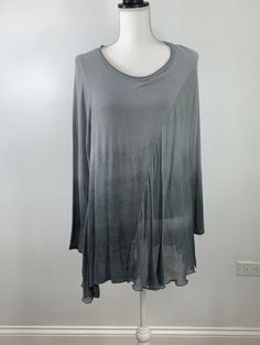 NWT Belle France Women Gray Silk Pullover Sweater S. Condition is "New with tags". Shipped with USPS First Class. Gray Silk, Pullover Sweaters, Sweater Outfits, Tunic Tops, Ruffle Blouse, Women Accessories, Silk, Grey, Clothes For Women