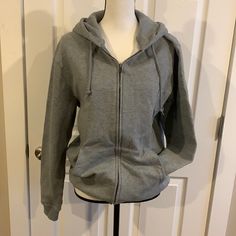 Nwt Full Zip Up Soft Oversized Gap Sporty Sweatshirt For Fall, Casual Gap Sweats For Fall, Gap Hooded Sweatshirt With Double-lined Hood, Gap Hoodie Sweatshirt With Double-lined Hood, Gap Oversized Long Sleeve Sweatshirt, Sporty Gap Hoodie For Fall, Gap Hooded Hoodie For Fall, Basic Fleece Outerwear For Fall, Gap Hoodie Sweatshirt With Adjustable Hood