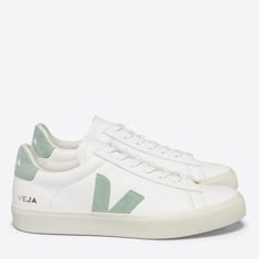 Brand New Out Of The Box Vejas. They Are Running A Bit Small On Me. I Should Have Sized Up To 42. I Didn’t Even Lace Them Up, Instantly Knew They Were Too Tight. Got Them On Farfetch. Paid $182 Between Delivery, Taxes, Etc. Letting Them Go For $160 Shoes Veja, Letting Them Go, Back To School Essentials, Green Sneakers, Girly Shoes, School Essentials, Green Shoes