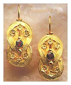 Heracles Knot 14k Gold and Garnet Earrings Traditional Oval Jewelry With Historical Design, Byzantine Style Historical Wedding Jewelry, Formal Byzantine Filigree Jewelry, Ceremonial Byzantine Jewelry With Matching Earrings, Intricate Byzantine Yellow Gold Earrings, Byzantine Style Yellow Gold Earrings With Intricate Design, Byzantine Yellow Gold Earrings With Intricate Design, Byzantine Filigree Earrings For Ceremonial Occasions, Ceremonial Byzantine Filigree Earrings