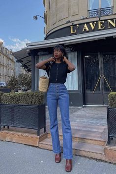 French Outfits, Parisian Outfits, Paris Mode, Perfect Jeans, Basic Outfits, Business Casual Outfits, Mode Inspiration