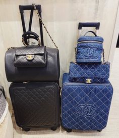 Louis Vuitton Luggage Set, Chanel Luggage, Luxury Luggage Sets, Luxury Suitcase, Luxury Travel Bags, Carry On Bags, Catch Flights Not Feelings