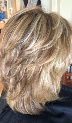 layered medium length hairstyles 2022 - Yahoo Image Search Results Blonde Layered Hair, Haircuts Blonde, Hair Over 50, Haircuts For Medium Length Hair, Medium Layered Haircuts, Medium Layered Hair, Layered Hairstyles, Hair Gray