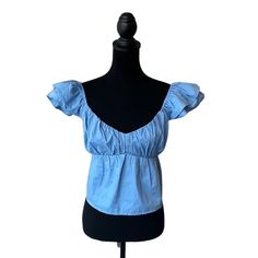 Abercrombie & Fitch Fitted Flutter Sleeve Blouse Cerulean Blue Women’s Size Medium Excellent Condition! Nwot - Tags Missing But Quality Stickers Are Still On The Care Label. Doll Blouse, Flutter Sleeve Blouse, Peplum Shirts, Floral Lace Tops, Cerulean Blue, White Lace Top, Peasant Style, Striped Long Sleeve Shirt, Puff Sleeve Blouse