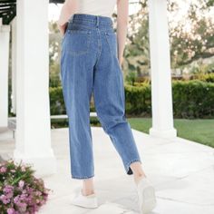 Embrace the alternative trend with our Loose Tapered Crop Denim Pants, crafted from incredibly soft denim fabric for a comfortable all-day wear. These boyfriend-style jeans feature ripped holes, functional pockets, and a loose fit design, perfect for adding a touch of edge to your wardrobe. Non-stretch Denim Blue Cropped Jeans, Casual Light Wash Non-stretch Cropped Jeans, Non-stretch Cropped Jeans In Denim Blue, Casual Non-stretch Cropped Denim Jeans, Casual Blue Cropped Tapered Jeans, Casual Blue Tapered Leg Cropped Jeans, Blue Tapered Leg Cropped Jeans, Blue Cropped Leg Jeans, Blue Non-stretch Cropped Leg Jeans