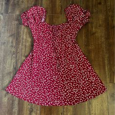 Cute Flowy Heart Shape Dress Tie At The Front Never Worn! No Tag Casual Red A-line Mini Dress, Red Mini Dress With Floral Print And Square Neck, Red Square Neck Mini Dress With Floral Print, Casual Red Mini Dress With Square Neck, Casual Midi Dress With Sweetheart Neckline And Floral Print, Red Casual Mini Sundress, Casual Red Mini Sundress, Red Square Neck Beach Dress, Red Square Neck Dress For Beach