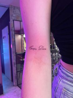 Tattoo carpe diem Carpe Firm Tattoo, Tattoo Carpe Diem, Simple Wrist Tattoos, Cute Tiny Tattoos, 3d Tattoos, Lotus Tattoo