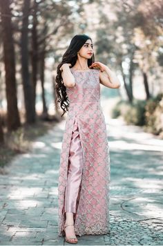 Pakistani Party Wear Dresses, Stylish Short Dresses, Net Dress, Beautiful Pakistani Dresses, Simple Pakistani Dresses, Designer Party Wear Dresses, Designer Dresses Casual