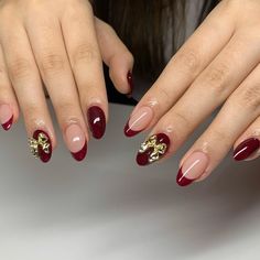 Christmas Nails/red Press on Nails Short Almond Nails/red Nails/cute Nails/ Burgundy Nails/xmas Nails/3d Chrome Bow Nails Set/birthday Nails - Etsy Vietnam Red Nails Cute, Christmas Nails Red, Almond Nails Red, Red Press On Nails, Nails Short Almond, Nails Burgundy, Nails Xmas, Bow Nails, 3d Chrome