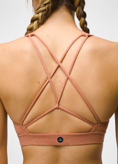 A super-soft v-neck bra that offers light support. Leotard Inspiration, Cute Sports Bras, Cute Sports Bra, Hippie Clothes, Strappy Bra, Athletic Gear, Hippie Outfits, Sports Bras, Leotards