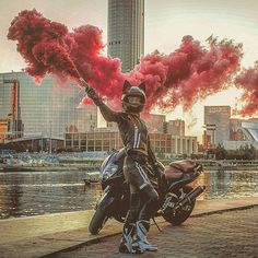 Badass Motorcycle Helmets, Badass Motorcycle, Cafe Racer Girl, Motorcycle Wallpaper, Bike Lovers, Biker Chick