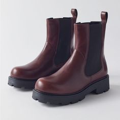 New With Tags-I Usually Wear A 7.5 And It Is A Little Tight- True To Size Chunky Chelsea Boots Brown Leather Vagabond Shoes, Chunky Chelsea Boots, Brown Chelsea Boots, Brown Leather Boots, Strike A Pose, Chelsea Boots, Bootie Boots, Brown Leather, Chelsea