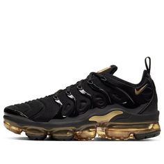 Nike Air VaporMax Plus 'Triple Black Gold' CW7299-001 (SNKR) Vapormax Plus Black, Vapormax Nike, Air Vapormax Plus, Nike Air Vapormax Plus, Air Vapormax, Nike Air Vapormax, Triple Black, Black Metallic, Black And Gold