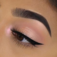 Makijaż Smokey Eye, Eye Makeup Designs, Makeup Eye Looks, Creative Eye Makeup, Makeup Hacks, Eye Makeup Art, Pink Makeup, Makeup Pictures, Makeup Goals