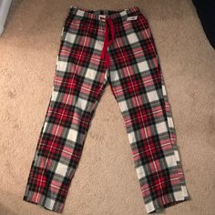 Brand New Old Navy Sleep Pants Size Small Adjustable Waistband Christmas Pants, Navy Christmas, Sleep Pants, Adjustable Waistband, Plaid Pants, Pants Color, Women's Intimates, Old Navy, Pajamas