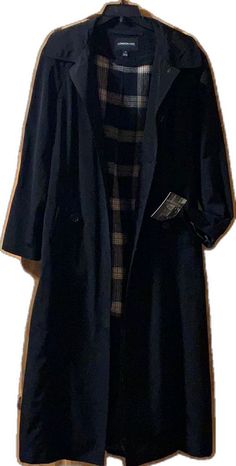 Business Long Raincoat For Fall, Long Business Raincoat For Fall, Black Workwear Raincoat For Fall, Black Raincoat For Workwear In Fall, Black Fall Raincoat For Work, Black Fall Workwear Raincoat, Classic Long Sleeve Fall Raincoat, Black Long Raincoat For Work, Classic Black Raincoat For Winter