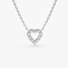 Diamond Heart Necklace, Classy Necklace, Gold Chain With Pendant, Heart Necklace Diamond, Gold Diamond Jewelry, Tiny Diamond, Recycled Gold, Diamond Color, Brilliant Diamond