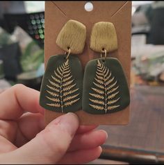 Polymer clay earrings with hypoallergenic findings.  Made with texture items from The Clay Impress. ❤️ Polymer Clay Fern, Polymer Clay Earrings Ideas, Clay Earrings Ideas, Miniature Flowers, Handmade Clay Jewelry, Earrings Ideas, Fern Leaf, Handmade Wire Jewelry, Handmade Clay