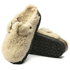 Boston Big Buckle Platform Shearling Teddy Eggshell | BIRKENSTOCK Boston Big Buckle, Birkenstock Big Buckle, Birkenstock Mules, Birkenstock Styles, Birkenstock Style, Cozy Shoes, Punk Boots, Birkenstock Women, Platform Clogs