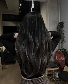 White Lowlights On Dark Hair, Dark Grey Hair Highlights, Dark Gray Hair Highlights, Grey With Black Hair, Dark Black Hair Highlights, Black Hair Colors With Highlights, Black Hair Micro Highlights, Grey Balayage Black Hair, Grey And White Hair Color