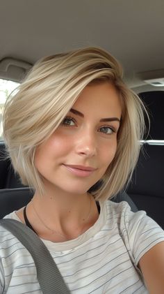 Make a colorful statement with Shattered Vibrant Vibes. Infuse vibrancy into your haircut, creating a bold and stylish look for 2024. Shattered Bob, Summer Hair Trends, Chin Length Hair, Blonde Hair Looks, Summer Hair Color For Brunettes, Hair Color And Cut, Summer Hair Color, Summer Hair, Short Bob Hairstyles