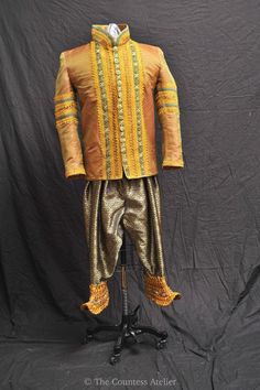 Thai King costume style movie " Anna and King" for men. More info will be post in 24 hours. Listing for Jacket and pants only. Traditional Costume Sets For Festivals, Fitted Traditional Wear For Ceremonial Festival, Fitted Costume Sets For Festivals, Traditional Fitted Long Sleeve Costumes, Traditional Fitted Costume For Costume Party, Style Movie, Thai King, King Costume, From Movie