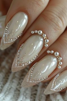 Fantastical Wedding, Nail Art Elegant, Wedding Nail Art, Pearl Nail, Book Vibes, Nail Art Trends, Wedding Nail, Pearl Nails, Nail Art Wedding