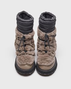 SUICOKE BOWER-TRab-HI-FUR (OG-340TRab-HI-FUR) – SUICOKE NORTH AMERICA Vibram Furoshiki, Furano, Slides Shoes, Winter Is Coming, Kids Boots, Artificial Leather, Winter Fashion Outfits, Lace Design, Synthetic Fiber