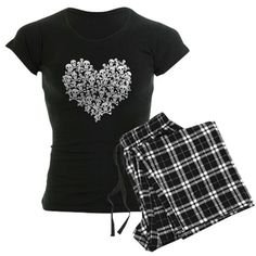 Goth Pajamas, Heart Pajamas, Dark Pajamas, Outfits For 2023, Pajamas Aesthetic, Alt Clothes, Scene Outfits, Heart Clothes, Cute Sleepwear