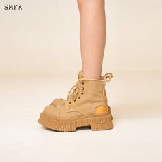 SMFK Compass Wheat Desert Boots Size Chart 35 36 37 38 39 Inner Length 22.5 23.0 23.5 24.0 24.5 Heel Height: 5.3 cm Surface: Canvas, Cowhide Leather; Lining: Canvas, Sole: Rubber; Hardware: brass Khaki Round Toe Boots For Streetwear, Beige Lace-up Boots With Rubber Sole And Round Toe, Khaki Boots With Vibram Sole And Round Toe, Khaki Boots With Vibram Sole, Khaki Sneakers With Vibram Sole And Round Toe, Khaki Sneakers With Round Toe And Vibram Sole, Khaki Lace-up Boots With Vibram Sole, Khaki Lace-up Boots With Rubber Sole, 2023 Workwear