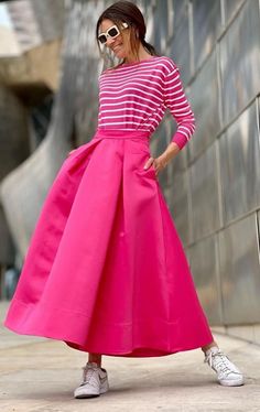 Outfits Buchi Fresa, Outstanding Outfits, Fashion Week Dresses, Career Outfits, Spring Fashion Casual, Classy Dress Outfits, Kinds Of Clothes, Of Outfits, Navy Fashion