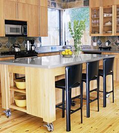 Moveable Kitchen Island, Popular Kitchen Colors, Mobile Kitchen Island, Kitchen Island On Wheels, Modern Kitchen Island