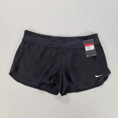 Nike Women Shorts, Nike Wear, Black Fitness, Girls Nike, Nike Dri Fit Shorts, Athletic Workout, Shorts Womens, Athlete Workout, Active Wear Shorts