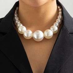 Sku CY-!124351 Material Imitation pearl Feature Three pieces set Occasion Vintage Type Necklace, Bracelets, Earring Color Pearl Cuban Men, Big Pearl Necklace, Pearl Necklace Wedding, Collar Chain, Pearl Necklace Earrings, Heart Choker, Neck Jewellery, Pearl Choker Necklace, Trendy Necklaces