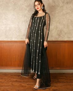 Latest Wedding Outfits For Women, Hira Mani, Anarkali Dress Pattern, Woman Outfit, Rice Water, Mode Abaya, Salwar Kamiz