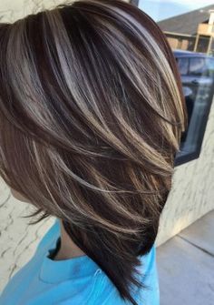 Hairstyles and Haircuts by Color for 2016 — TheRightHairstyles Highlights For Dark Brown Hair, Rambut Brunette, Penteado Cabelo Curto, Brown Hair With Highlights, Dark Brown Hair