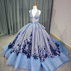 Beautiful Halter Glitter Dresses For Quinceañera with Chapel Train Halter Ball Gown, Quinceanera Dresses Green, Glitter Dresses, Red Quinceanera Dress, Quinceanera Dresses Red, White Quinceanera Dresses, Purple Quinceanera Dresses, Black Quinceanera Dresses, Quinceanera Dresses Gold