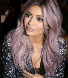 Celebrity Hair Inspiration, Layer Hair, Jenner Hair, Long Layer, Kylie Jenner Hair, Lilac Hair, Different Hair Colors, Lavender Hair